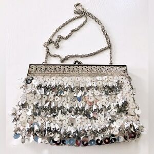 Neiman Marcus VTG 70s Metallic Silver faceted teardrop tassel Silver filigree